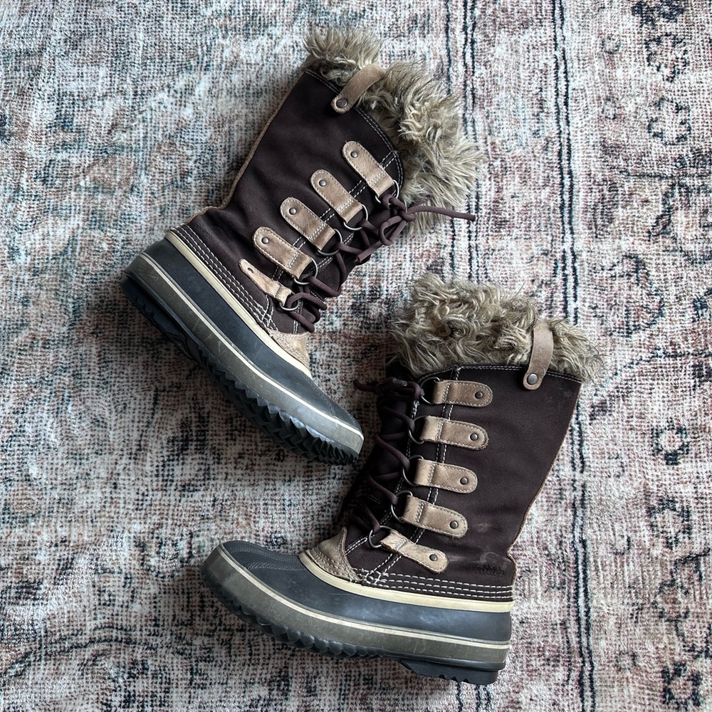 Brown waterproof sorel joan of arctic tall snow boots size 6